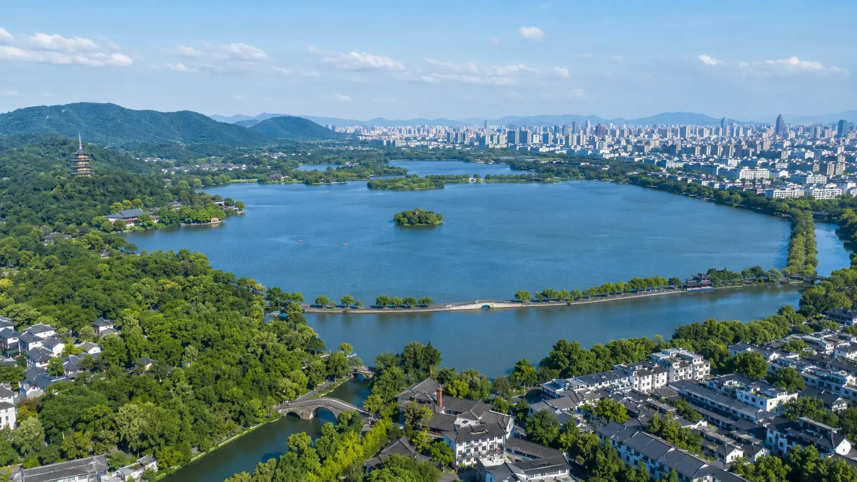 淡妆浓抹总相宜:西湖之名的文脉流转