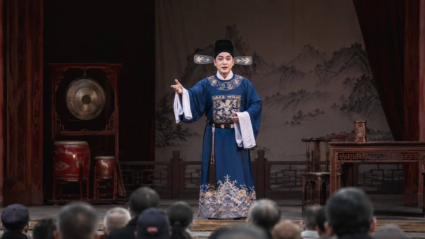 戏曲舞台上的”副末开场”:中国传统演艺中的主持程式探源