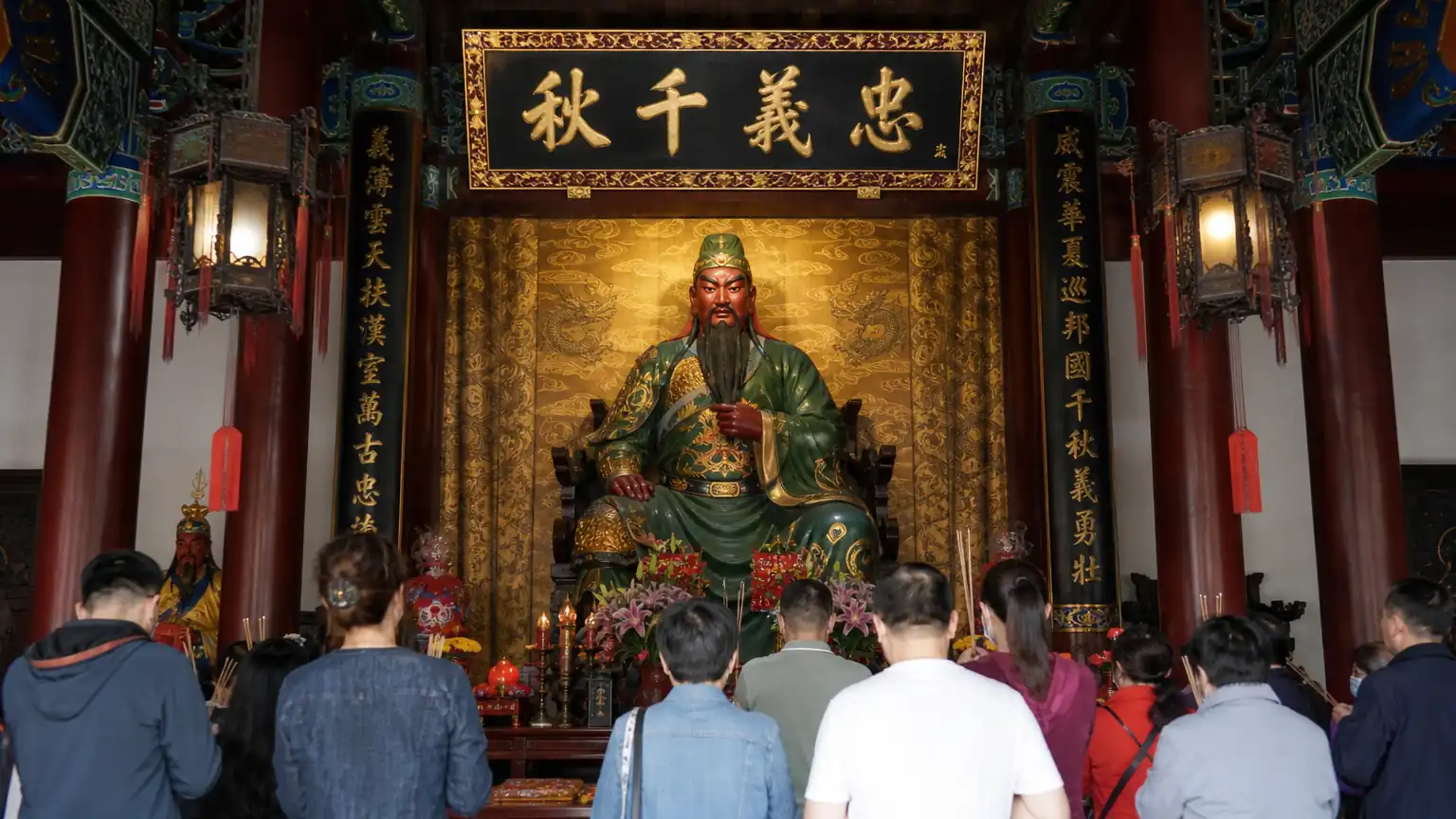 关羽形象的演变:从历史武将到文化符号