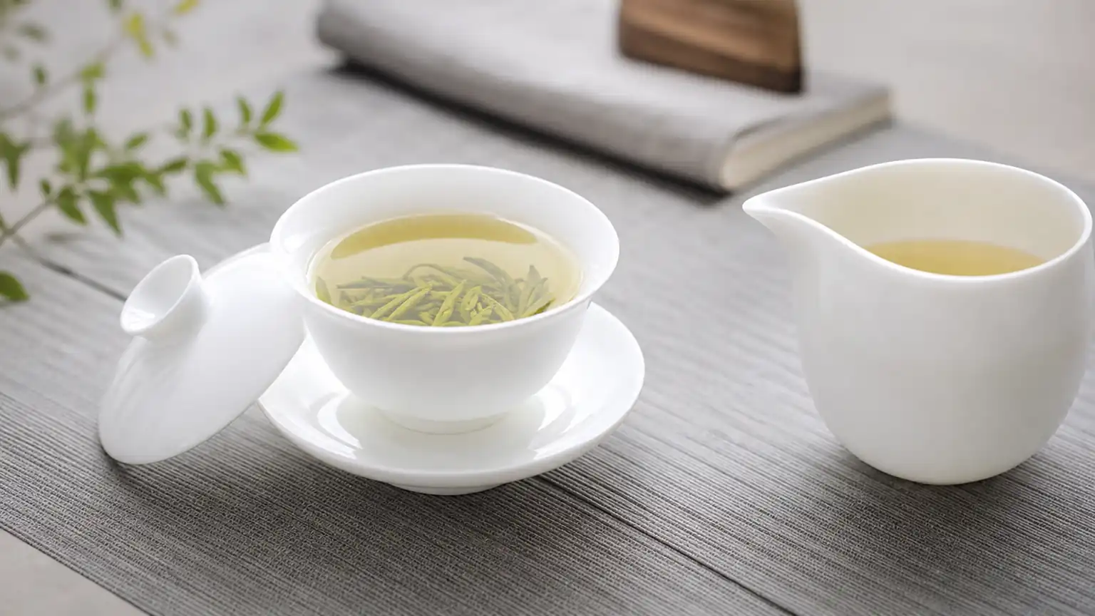 茶盏的审美:建盏、青瓷与白瓷的差异
